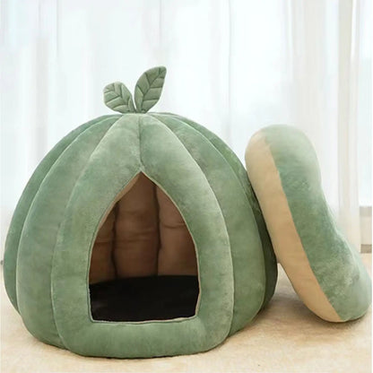 Pumpkin Cat Cave Bed – Enclosed Flannel Cat House